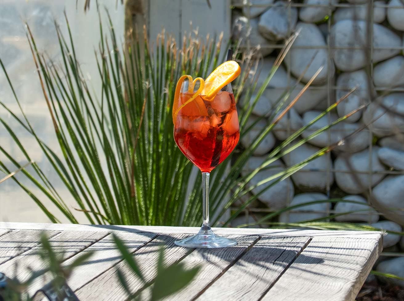 Cocktail Bar and Champagnerie